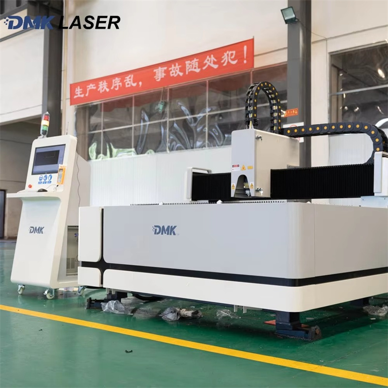 Industrial Laser Cutter For Metal - قاطع صفائح معدنية مفتوح الطراز TQL-F3000-3015