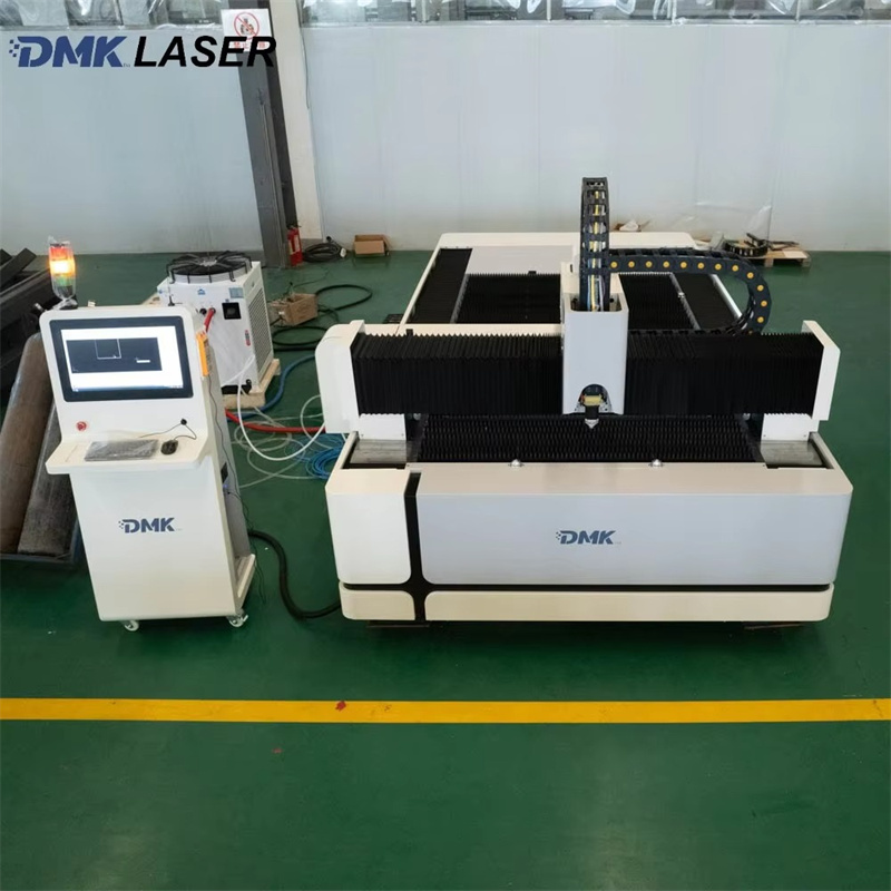 قاطع صفائح معدنية مفتوح الطراز - مراجعة Industrial Laser Cutter For Metal وسعره