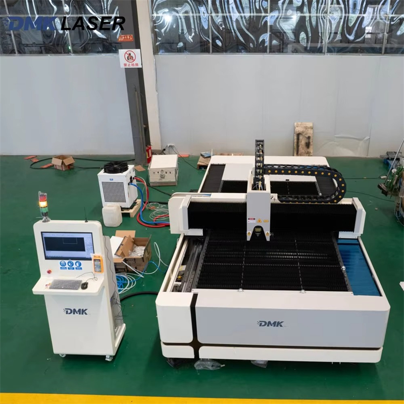 قاطع صفائح معدنية مفتوح الطراز - مراجعة Industrial Laser Cutter For Metal وسعره